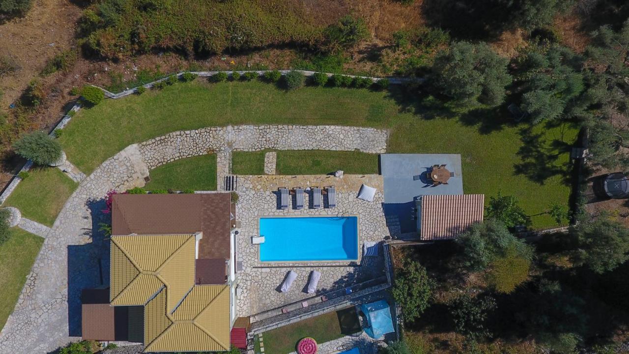 Villa Artemis Никиана Екстериор снимка